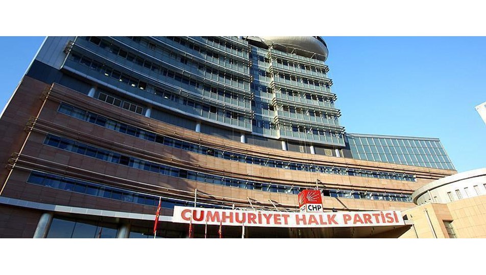 CHP'nin İstanbul il ve ilçe kongreleri durduruldu