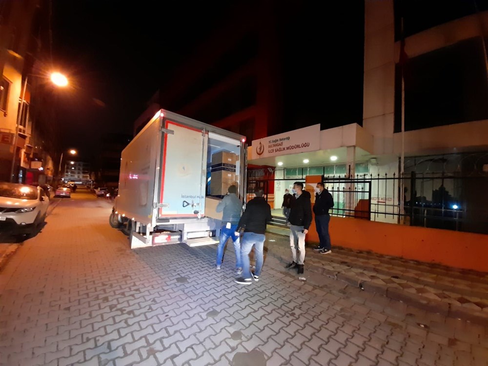 İstanbul'da ilk aşılar sağlık çalışanlarına yapılıyor - 2