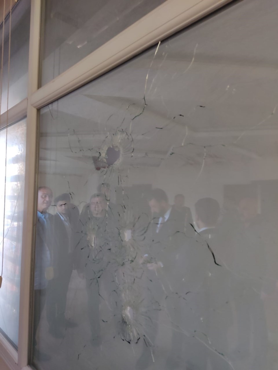 AK Parti Çukurova ilçe binasına silahlı saldırı - 2