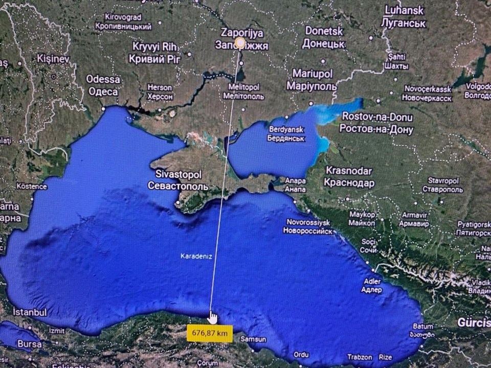 Zaporijya Nükleer Santrali, Sinop'a 677 kilometre uzaklıkta bulunuyor. (Ekran görüntüsü Google Map)