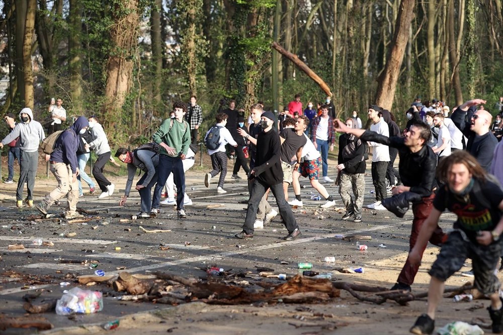 Police intervened when the festival, which was announced as April 1 joke in Belgium, turned into reality - 13