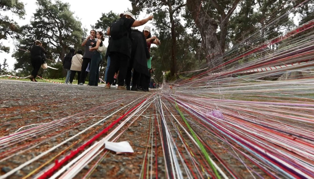 Büyükada'daki Aya Yorgi Kilisesi'nde dilek yoğunluğu yaşandı