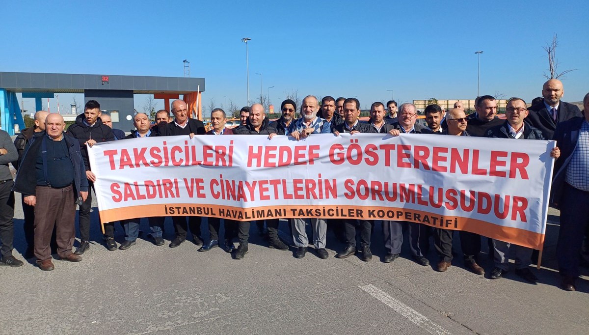 İstanbul Havalimanı taksicilerinden eylem: Hedef gösteriliyoruz İstanbul Havalimanı taksicilerinden eylem: Hedef gösteriliyoruz