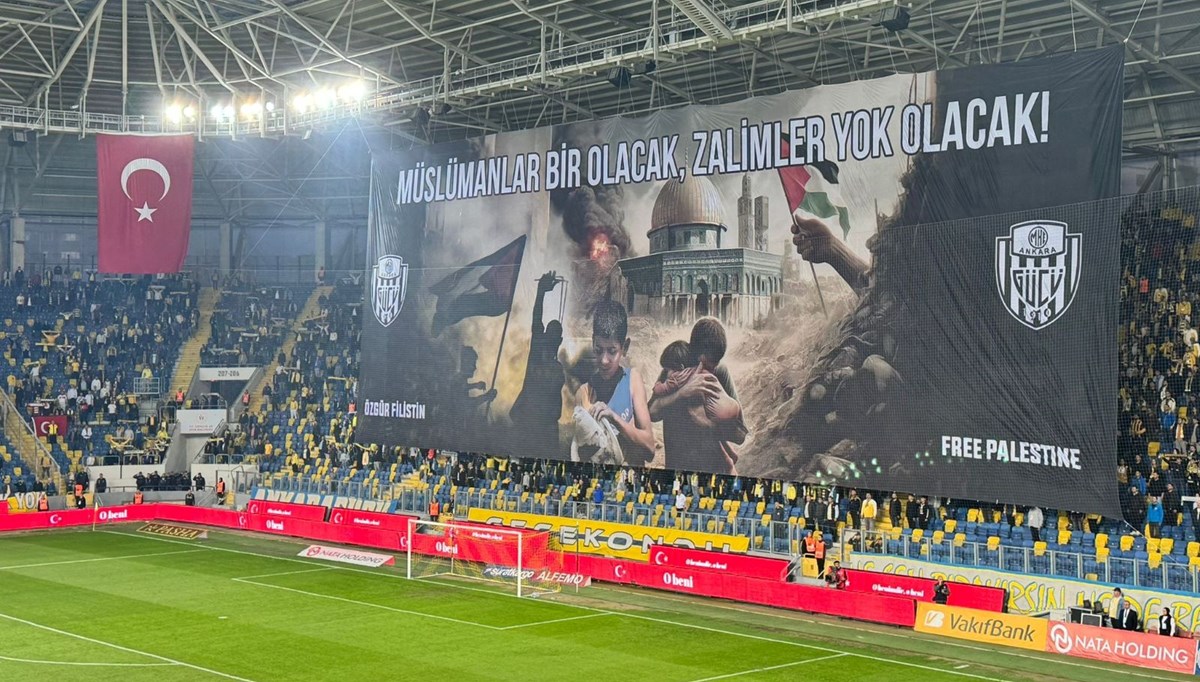 MKE Ankaragücü taraftarından Filistin'e destek koreografisi