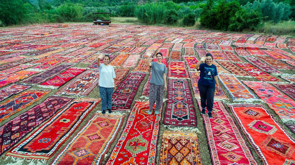 Antalya'da görsel şölen: Buğday tarlası halı tarlasına dönüştü - 2