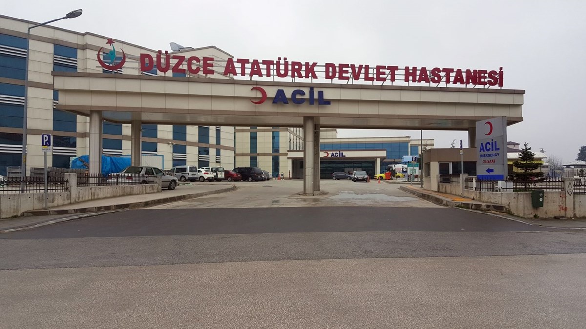 corona virus belirtisi gorulen kizini hastaneden kacirdi