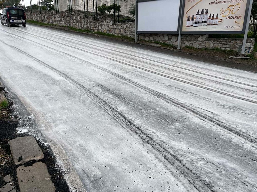 Bodrum'daki merak uyandıran köpüğün nedeni belli oldu - 3