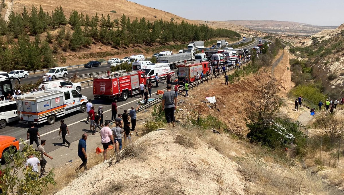 SON DAKİKA HABERİ: Gaziantep'te katliam gibi kaza: 16 ölü, 21 yaralı