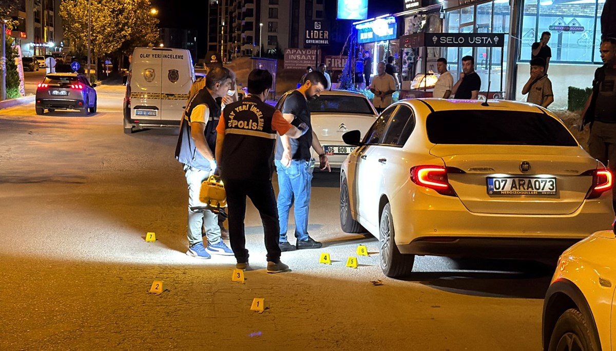 Elazığ'da silahlı çatışma: 1 ölü Elazığ'da silahlı çatışma: 1 ölü