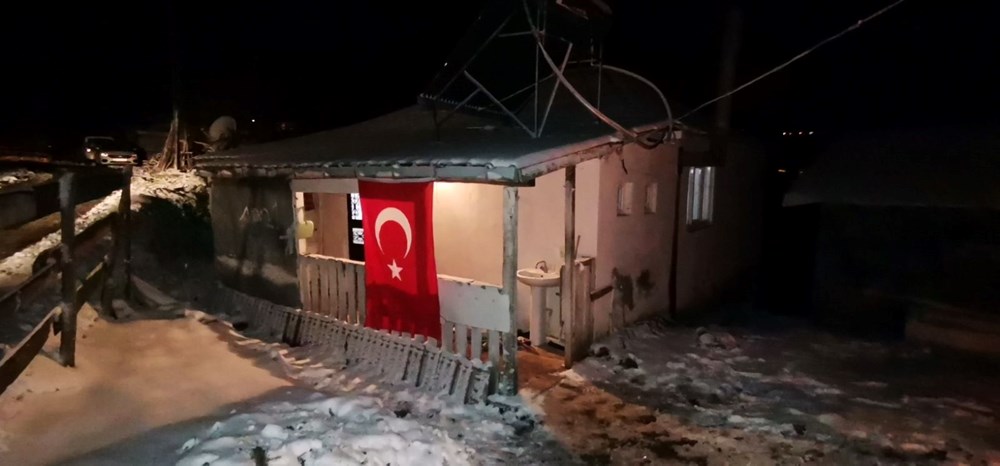 Türkiye şehitlerine ağlıyor: Acı haberler ailelere ulaştı - 19