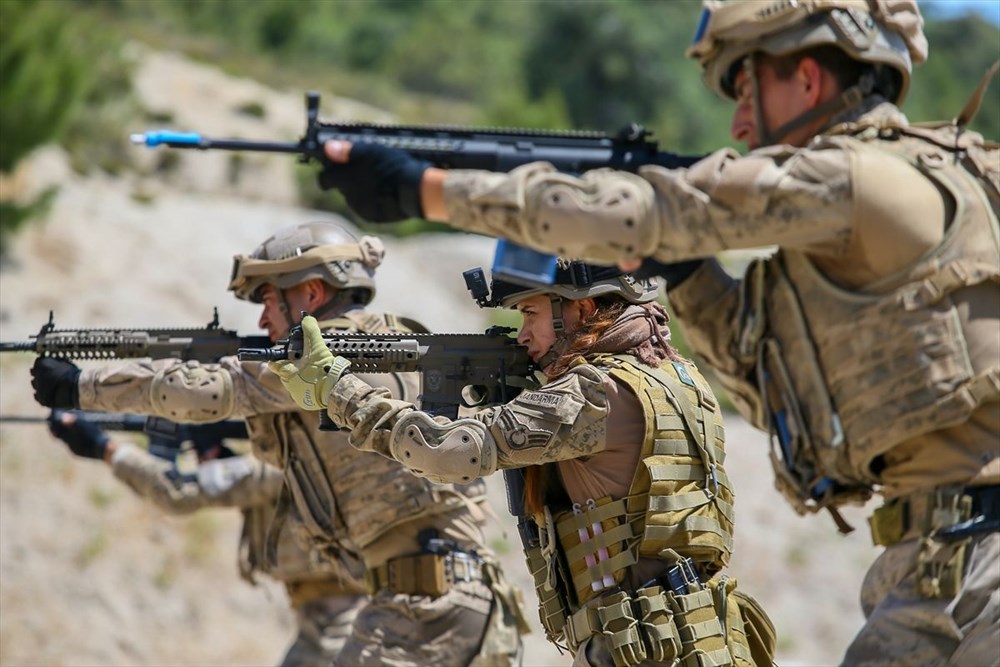 yerleşim birimlerindeki terör operasyonları için eğitim alan ilk kadın astsubay göreve hazır 4 itc92gf7yu auhv2qxfozg