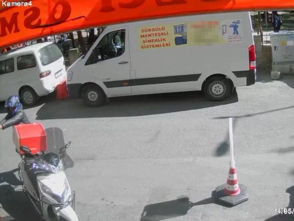 Husumetlisine kurşun yağdırdı, diğerini vurdu 73 IuWokKIOekGv7JsQiWA9JQ