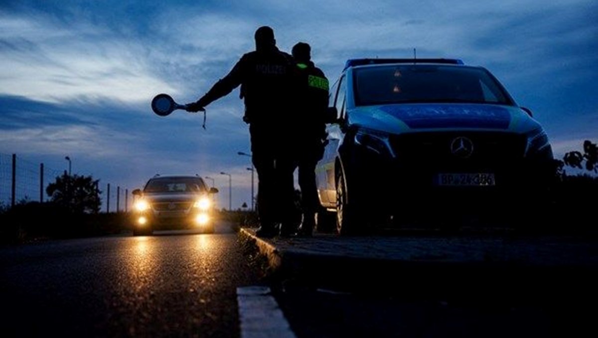 Almanya'nın Schengen kararı: AB'ye göre geçici ve son çare olmalı Almanya'nın Schengen kararı: AB'ye göre geçici ve son çare olmalı