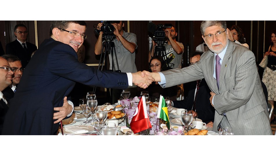 İran masaya oturmaya hazır