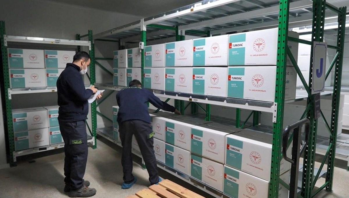 Bakan Koca: Vaka sayılarında yaşanan artış hastaneye yatışlara yansımadı (Bilim Kurulu Toplantısı)