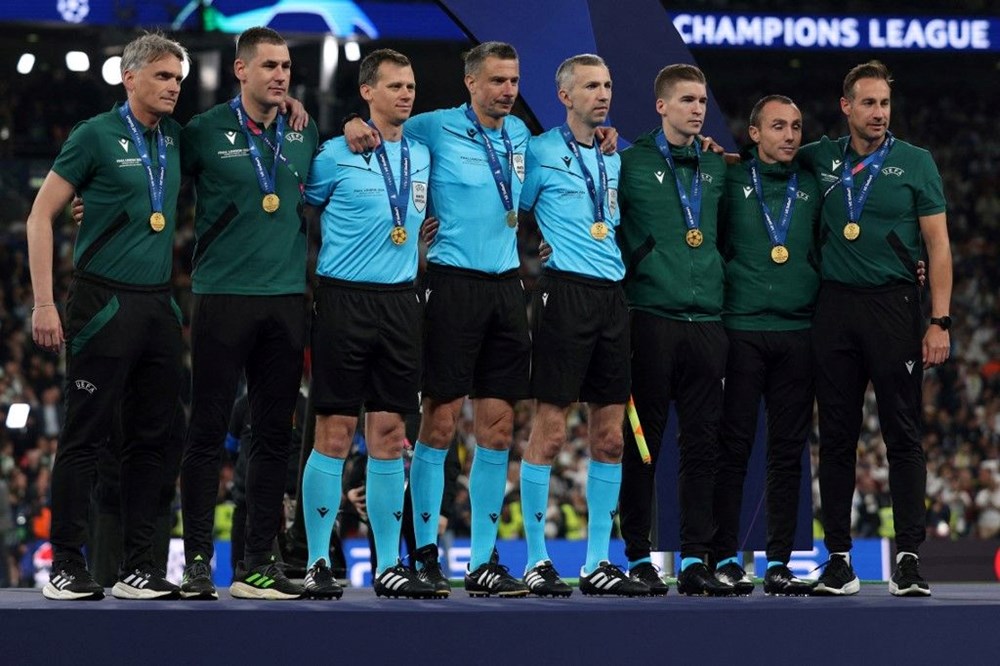Derbide düdük çalacak Slavko Vincic'in yönettiği maçlar: Milli futbolcuya aldatmaya yönelik hareketten kart göstermişti - 3