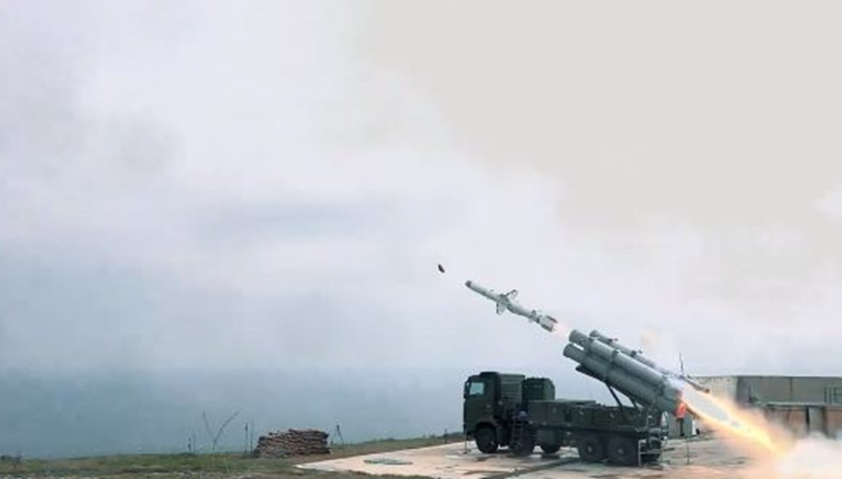 ATMACA’dan yerli ve milli turbojet motorla ilk test atışı: Hedef başarıyla vuruldu ATMACA’dan yerli ve milli turbojet motorla ilk test atışı: Hedef başarıyla vuruldu
