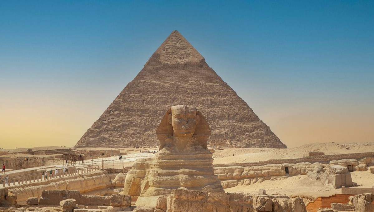 Giza Piramidi'nde modern izler: Antik yapı, dev bir enerji santrali mi?