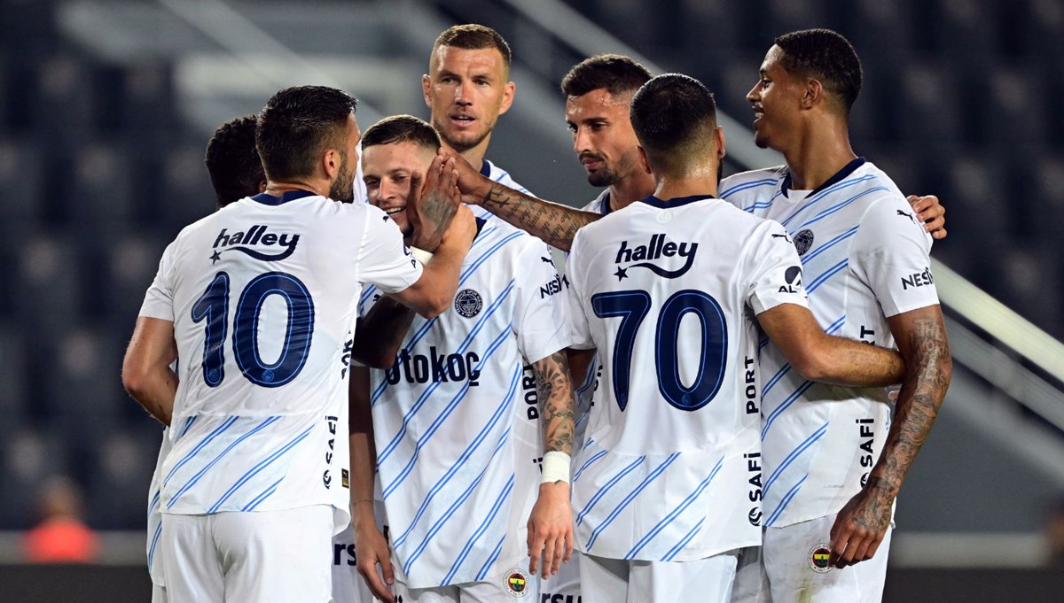 Fenerbahçe, sezonun ilk maçında tur için avantaj arayacak (Muhtemel 11) Fenerbahçe, sezonun ilk maçında tur için avantaj arayacak (Muhtemel 11)