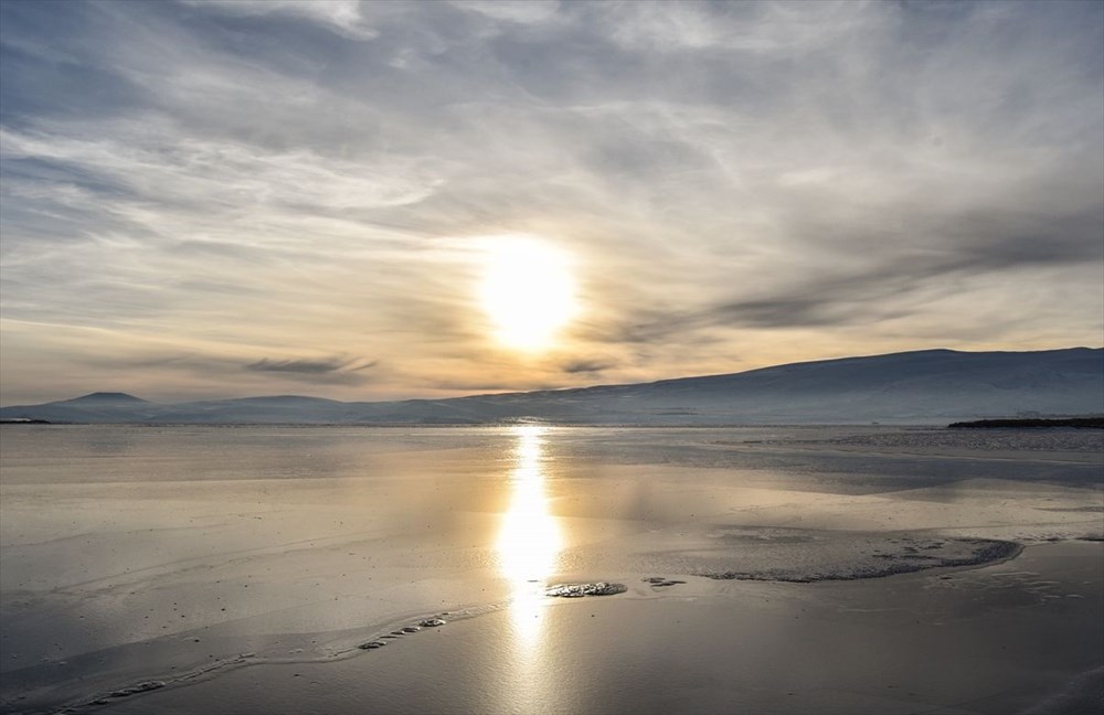 Çıldır Gölü'nde masalsı kış güzelliği - 4