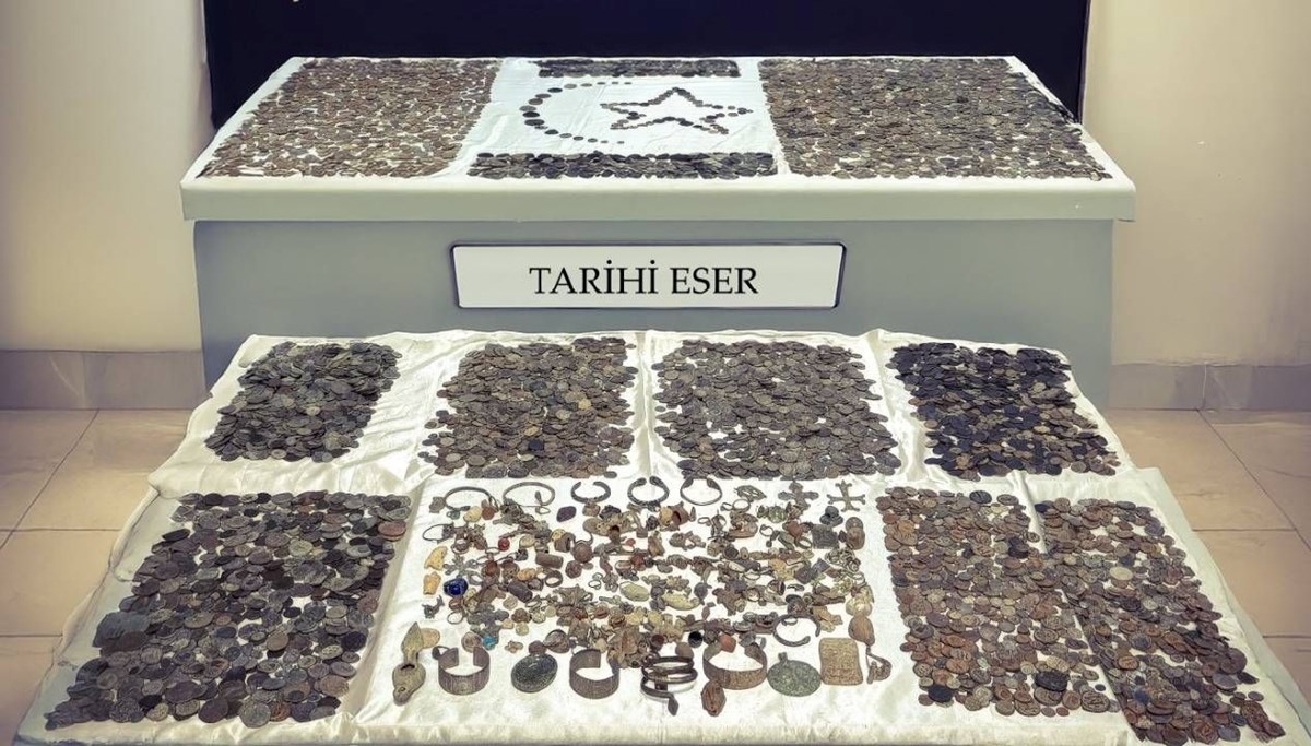 Sınırda 12 bin tarihi eser yakalandı