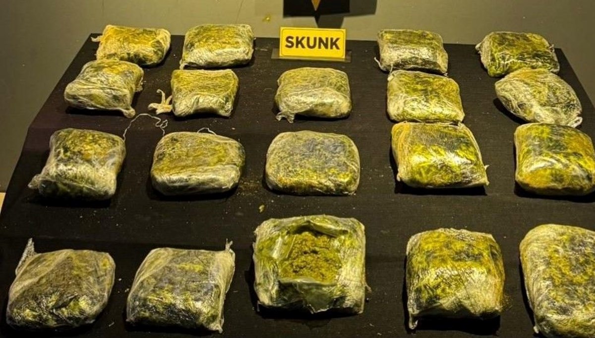 Malatya'da peynir bidonuna 12 kilo uyuşturucu ele geçirildi Malatya'da peynir bidonuna 12 kilo uyuşturucu ele geçirildi