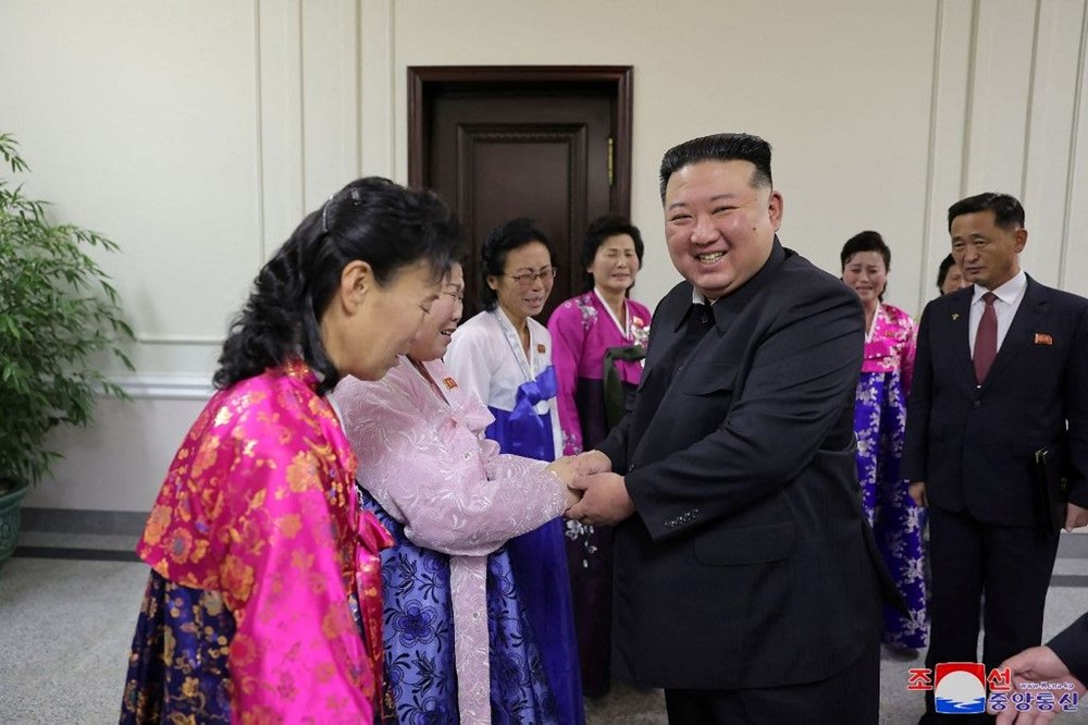 Kim Jong-Un hakkında şok iddia: Her yıl "Zevk Takımı" için 25 bakire kız seçiyor - 6