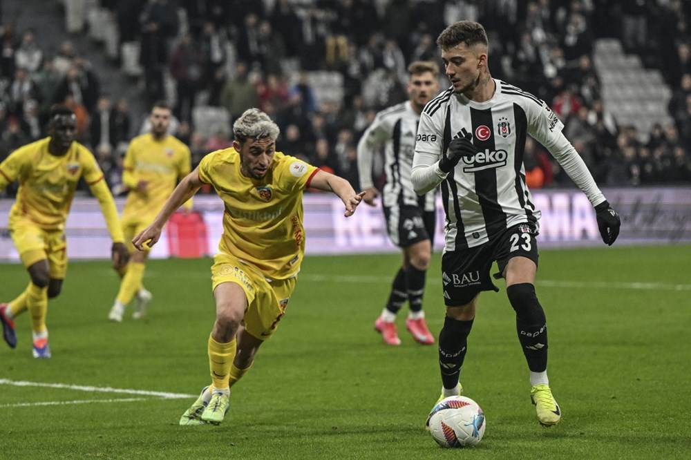 Beşiktaş'a hem övgü hem eleştiri: 