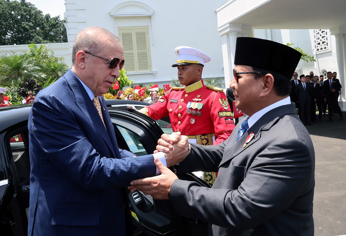 Cumhurbaşkanı Erdoğan, Endonezya Devlet Başkanı Subianto tarafından Bogor Cumhurbaşkanlığı Sarayı Cumhurbaşkanı Erdoğan, Endonezya Devlet Başkanı Subianto tarafından Bogor Cumhurbaşkanlığı Sarayı