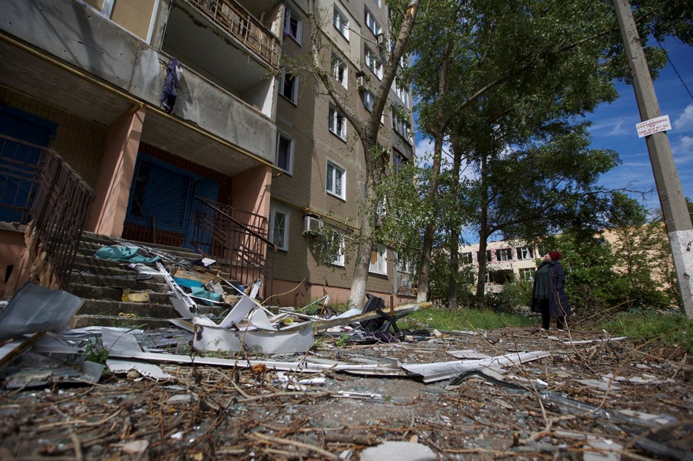 Ukrayna'da acılar dinmiyor: Mariupol'deki bir enkazın bodrumundan 200 ceset çıkarıldı - 1