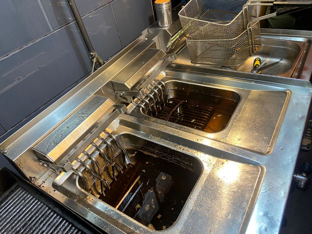 81 ilde denetim başladı: Fast food restoranlarından numuneler
alınıyor - 2