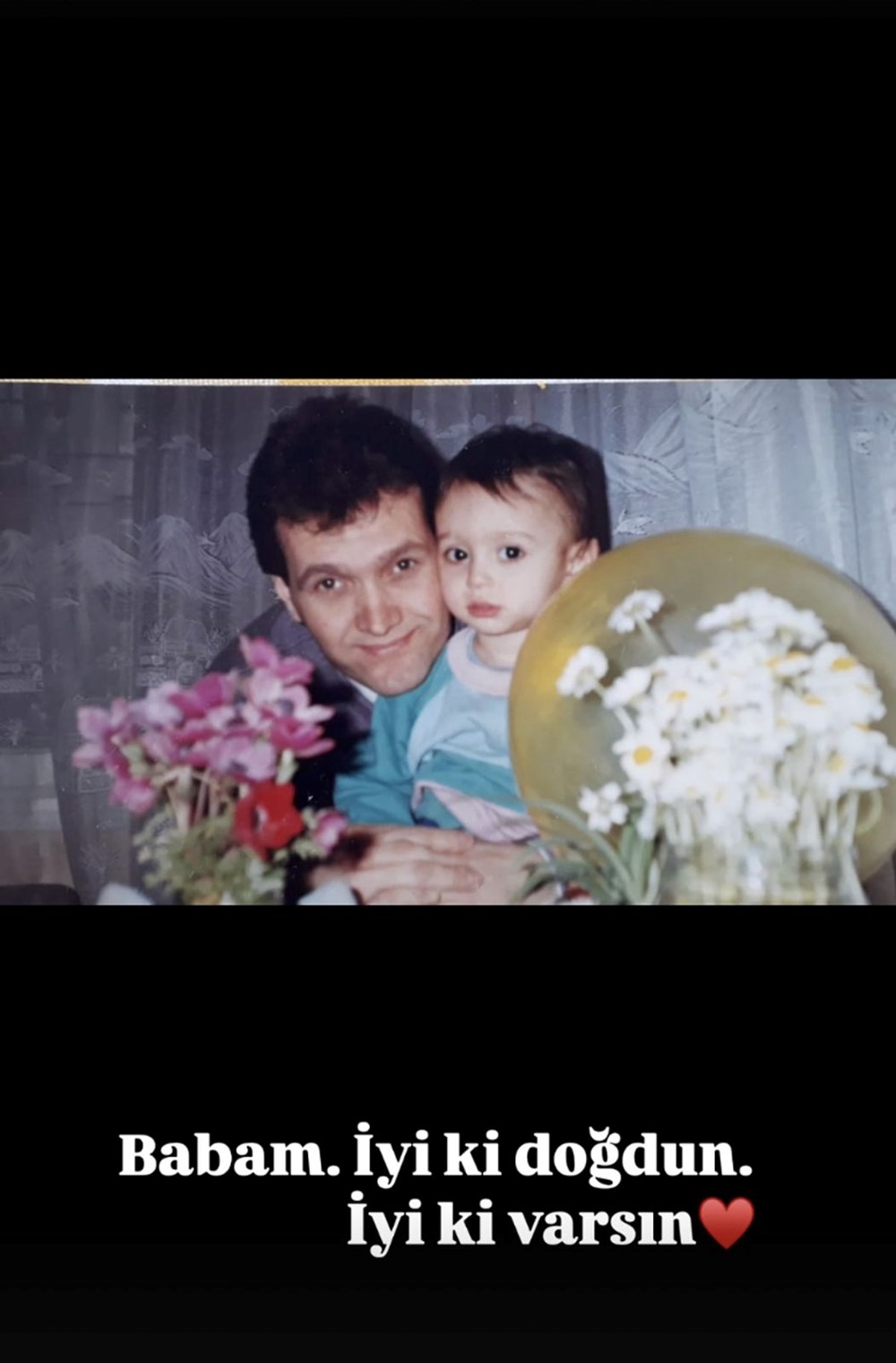 Su Burcu Yazgı Coşkun'dan nostaljik kare (Ünlülerin çocukluk ve gençlik halleri) - 26