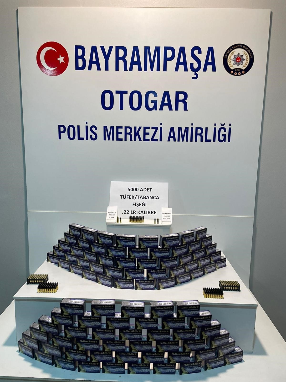 Büyük İstanbul Otogarı'nda 5 bin fişek ele geçirildi