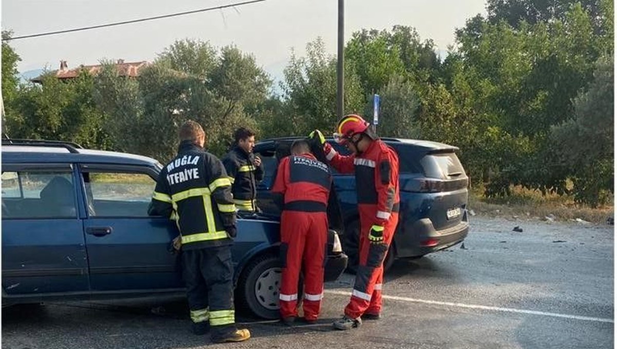 Muğla-Denizli yolunda trafik kazası: 2 yaralı