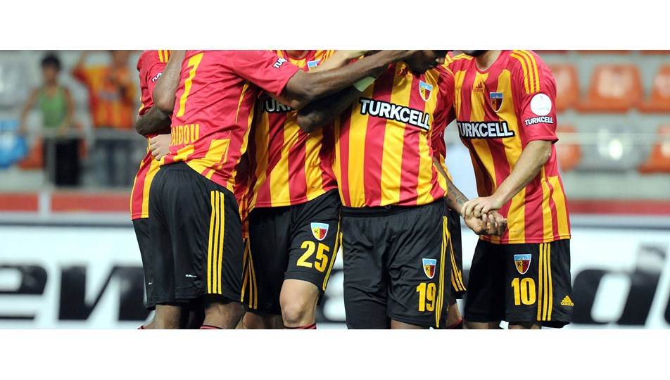 Gol krallığında yabancıların mücadelesi