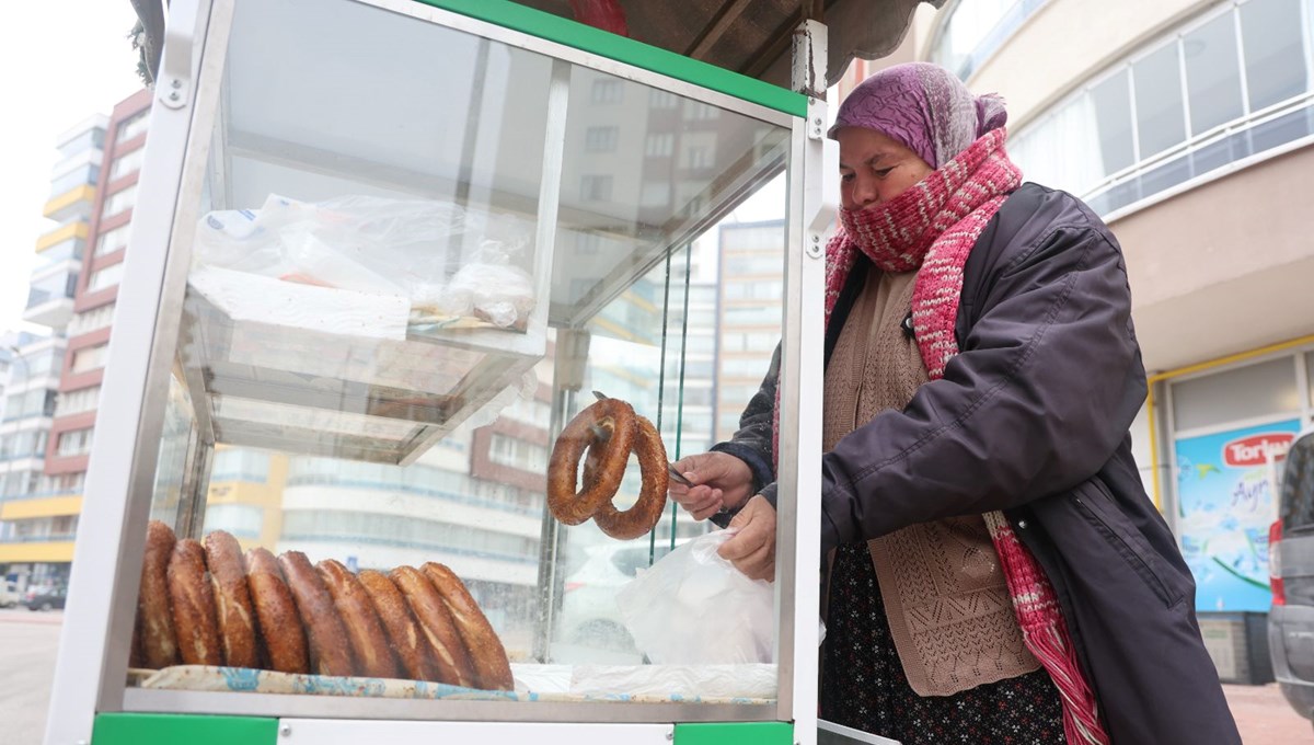 58 yaşındaki kadın evinin geçimini sağlamak için başladı: Konya'nın 