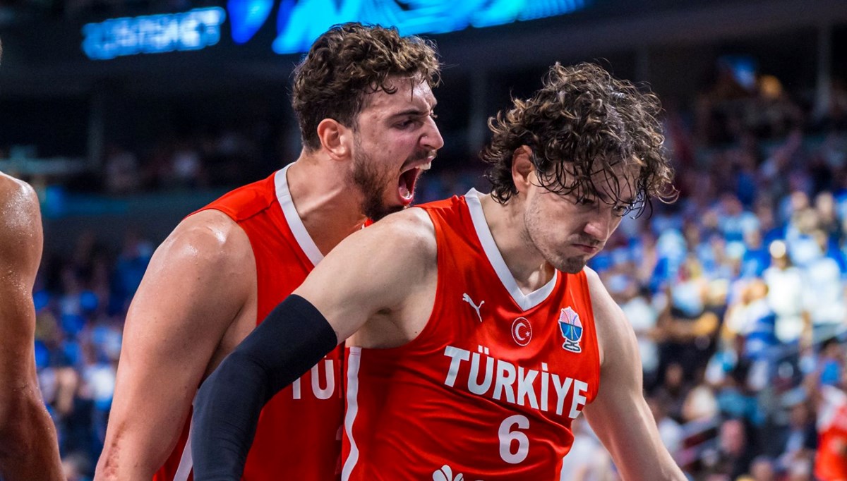 12 Dev Adam, EuroBasket’te finale yükseldi: Şampiyonluğa 1 adım kaldı!
