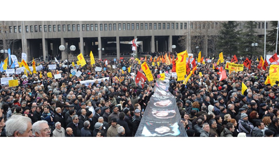 Sivas katliamına göz göre göre zamanaşımı
