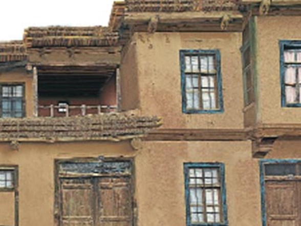 kerpic evlerde olum korkusuyla yasiyorlar ntv