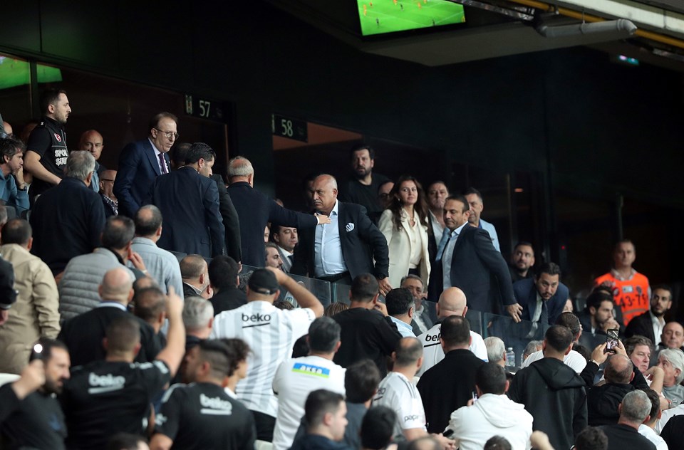 TFF Başkanı Mehmet Büyükekşi, Beşiktaş-Lugano maçında tepkiler sonrası stadı terk etti - 1