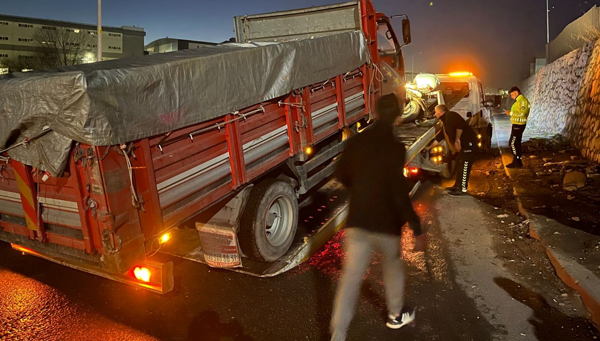 İstanbul'da ters yön kazası! Esenyurt'ta kural tanımayan sürücüler tehlike saçıyor