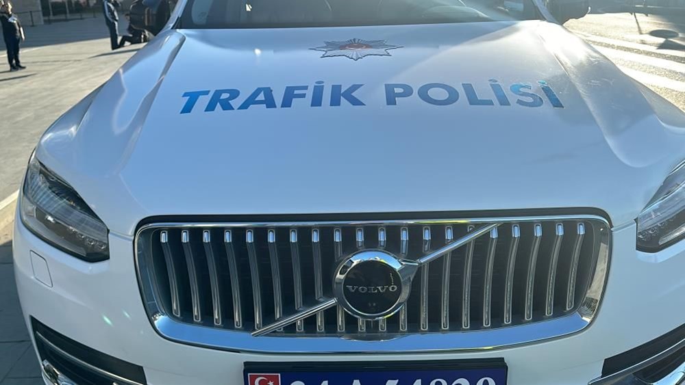 Ferrari devriyede: Vatandaşlar selfie çektiriyor (Bu lüks araçlar hangi çetelere ait?) - 36