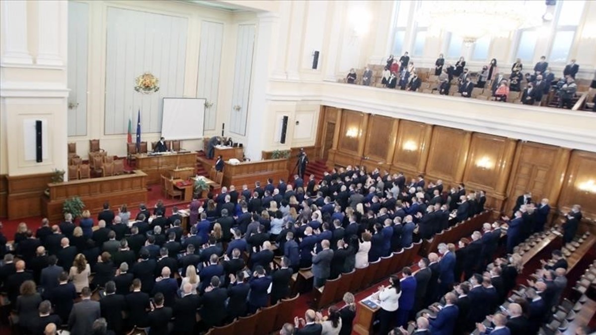 Asen Vasilev, parlamentoda salt çoğunlua ulaşamadı.