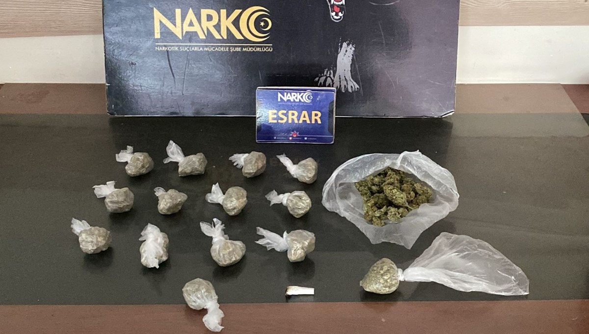 Kamyonetten 100 gram esrar çıktı: Sürücü tutuklandı