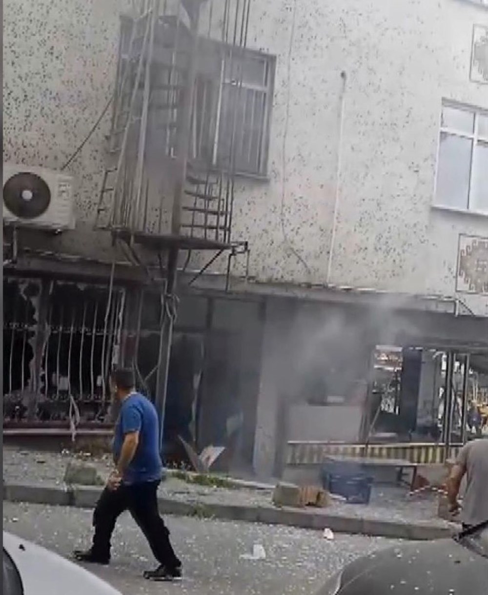 Güngören'de iş yerinde korkutan patlama 73 J9RpY6J4R0qEUoVcv Hvqw