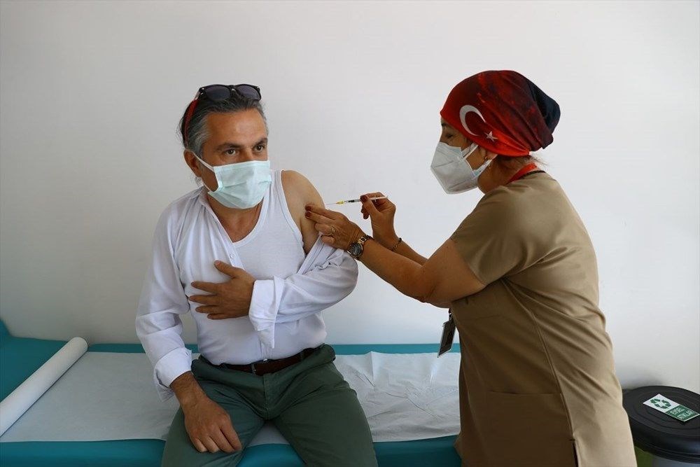 hangi meslek grupları aşı oldu? aşı sırası kimlerde? 11