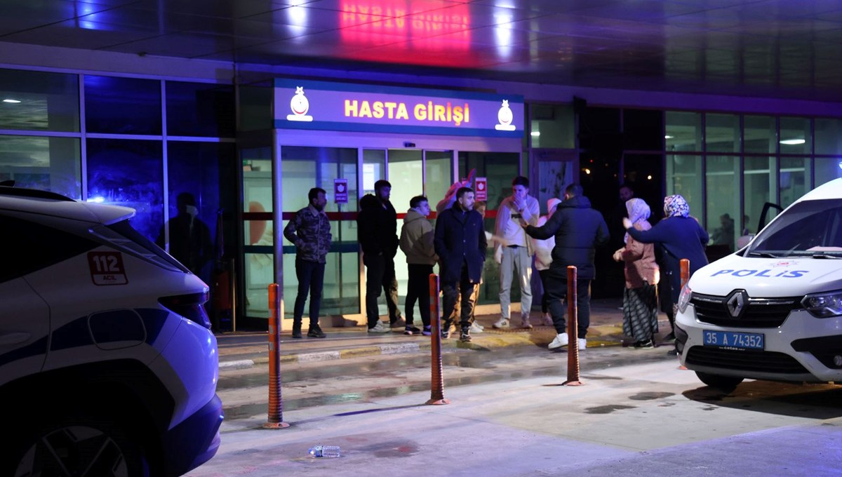 İzmir'de parkta bıçaklı kavga: 7 kişi yaralandı