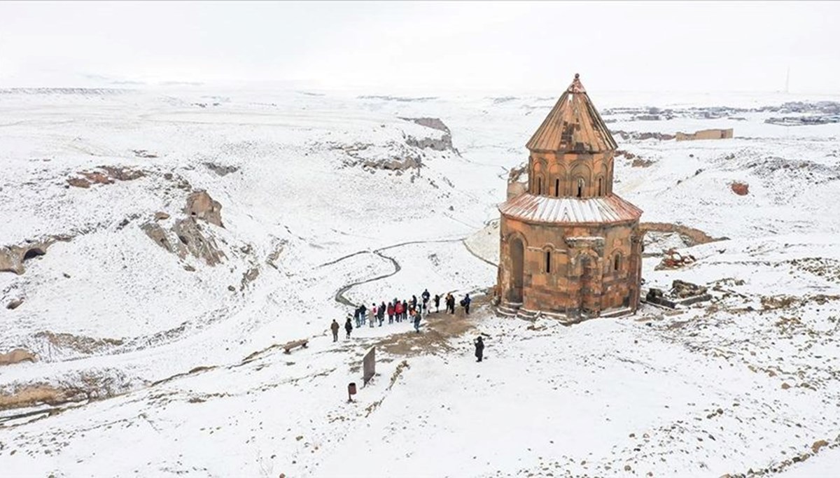 Kars'taki Ani Ören Yeri beyaza büründü