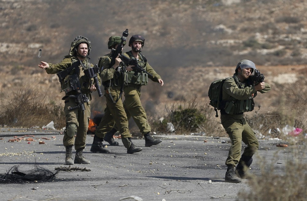 Базироваться это. Они на этом базируются. Укажите качества личности, на которых базируется диалогический опыт:. Музей авиации в дягилево рязань. Они на этом базируются.