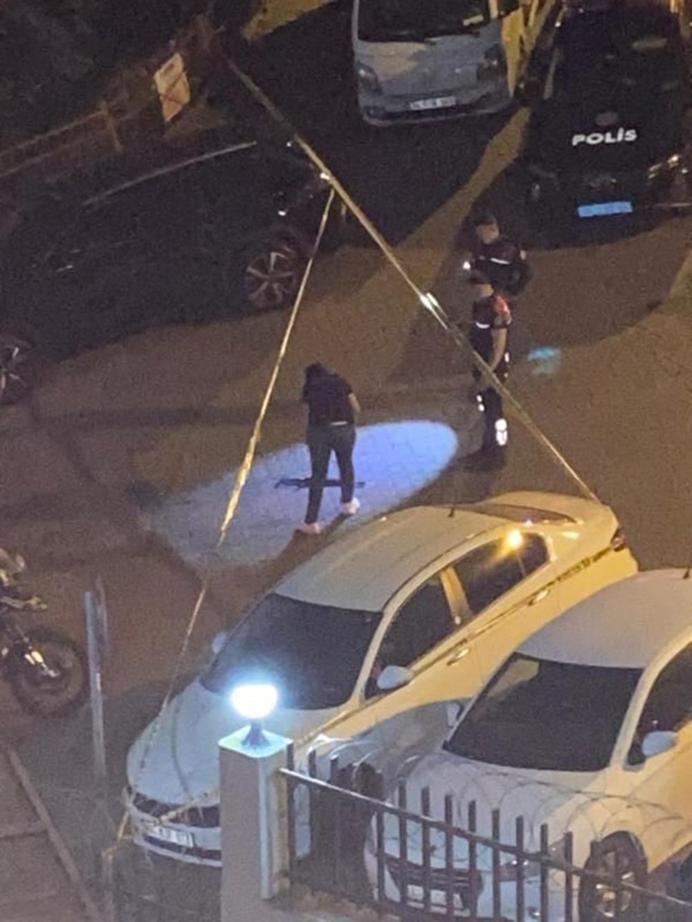 Kağıthane'de kalaşkinoflu dehşet: Maskeli saldırganlar kurşun yağdırdı 75 JCDzTy4MzEaEVwS